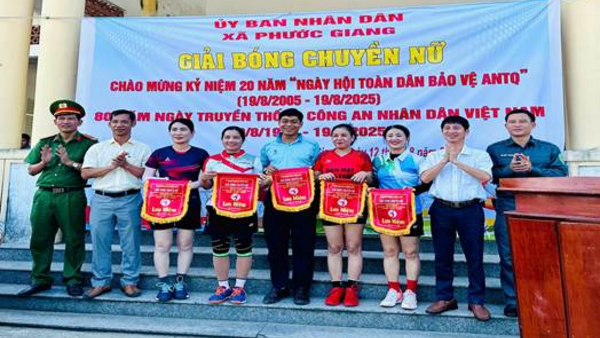 XÃ PHƯỚC GIANG TỔ CHỨC THÀNH CÔNG GIẢI  BÓNG CHUYỀN NỮ, CHÀO MỪNG KỶ NIỆM 80 NĂM NGÀY TRUYỀN THỐNG CÔNG AN NHÂN DÂN  VIỆT NAM (19/8/1945-19/8/2025) VÀ KỶ NIỆM  20 NĂM NGÀY HỘI TOÀN DÂN BẢO VỆ  AN NINH TỔ QUỐC (19/8/2005-19/8/2025)