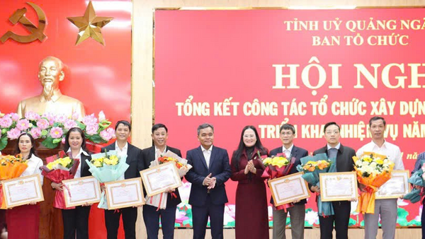 ĐẢNG BỘ VÀ BAN THƯỜNG VỤ ĐẢNG ỦY XÃ PHƯỚC GIANG HOÀN THÀNH XUẤT SẮC NHIỆM VỤ