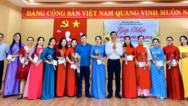XÃ PHƯỚC GIANG GẶP MẶT KỶ NIỆM NGÀY PHỤ NỮ VIỆT NAM 20/10
